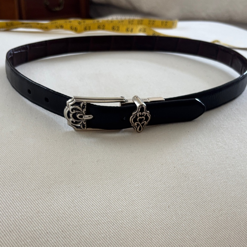 Brighton Elegant Black/brown reversible Leather Belt. Size M